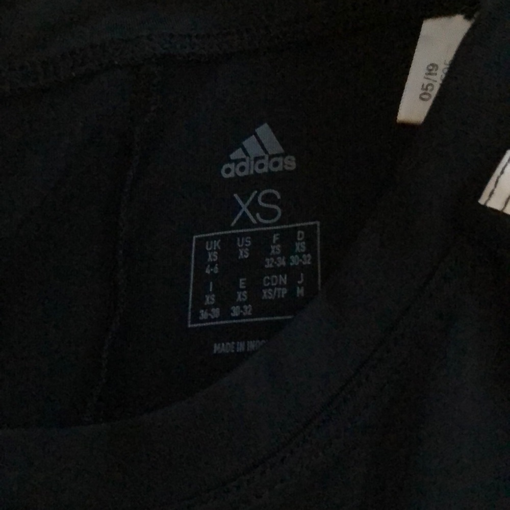 Adidas Side Tie Workout top - Picture 3 of 6